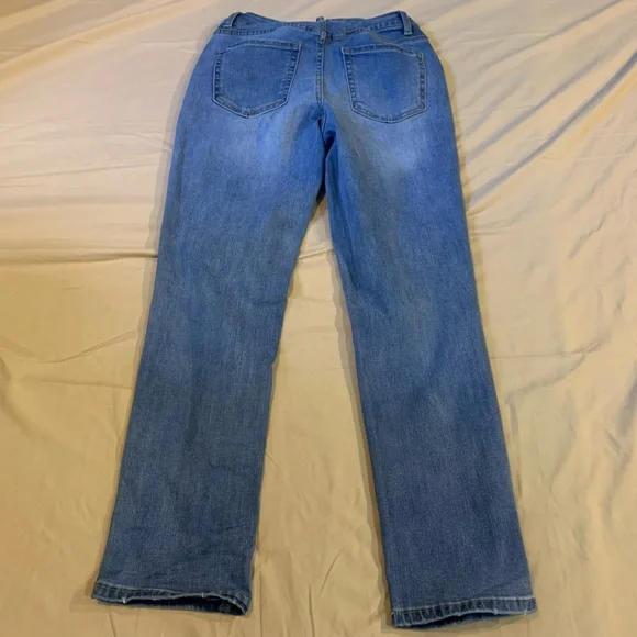 Time and Tru Blue Jeans - Picture 8 of 8